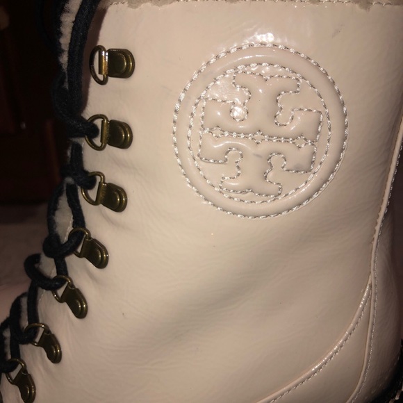 Tory Burch Miller 95mm Shearling Lug Sole Bootie Boots SPAIN Brie Leather Sz 9.5 - Picture 6 of 6